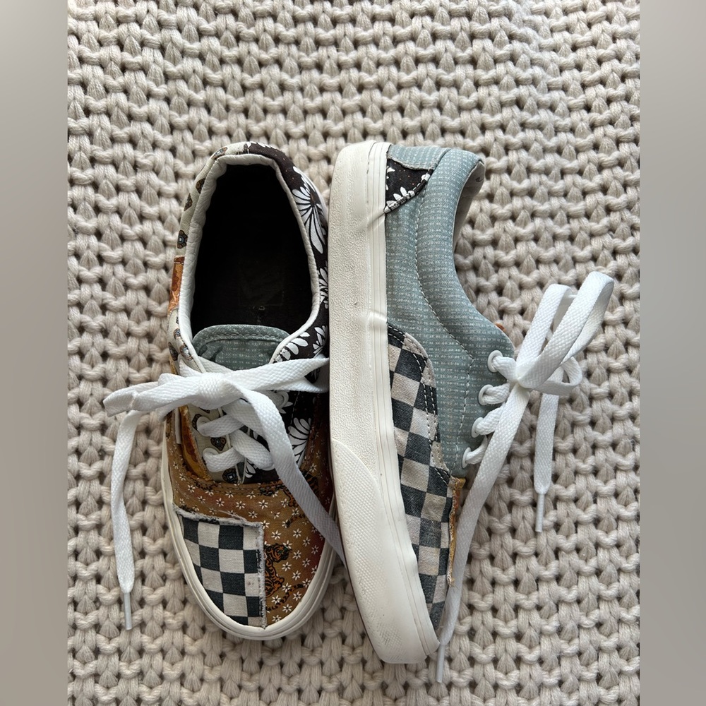 Tiger Patch Vans - image 3